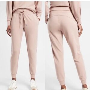 Althleta Balance Jogger Size S/P pink